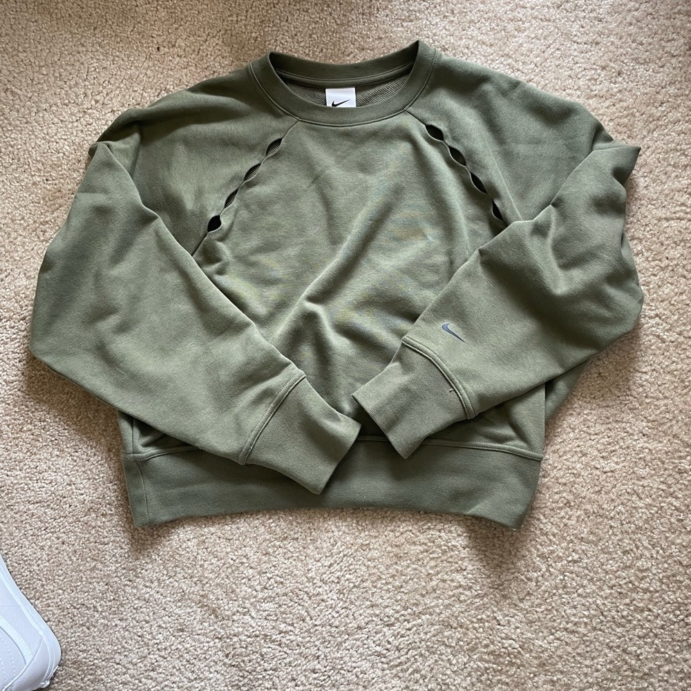 Sweatshirt - Picture 2 of 3